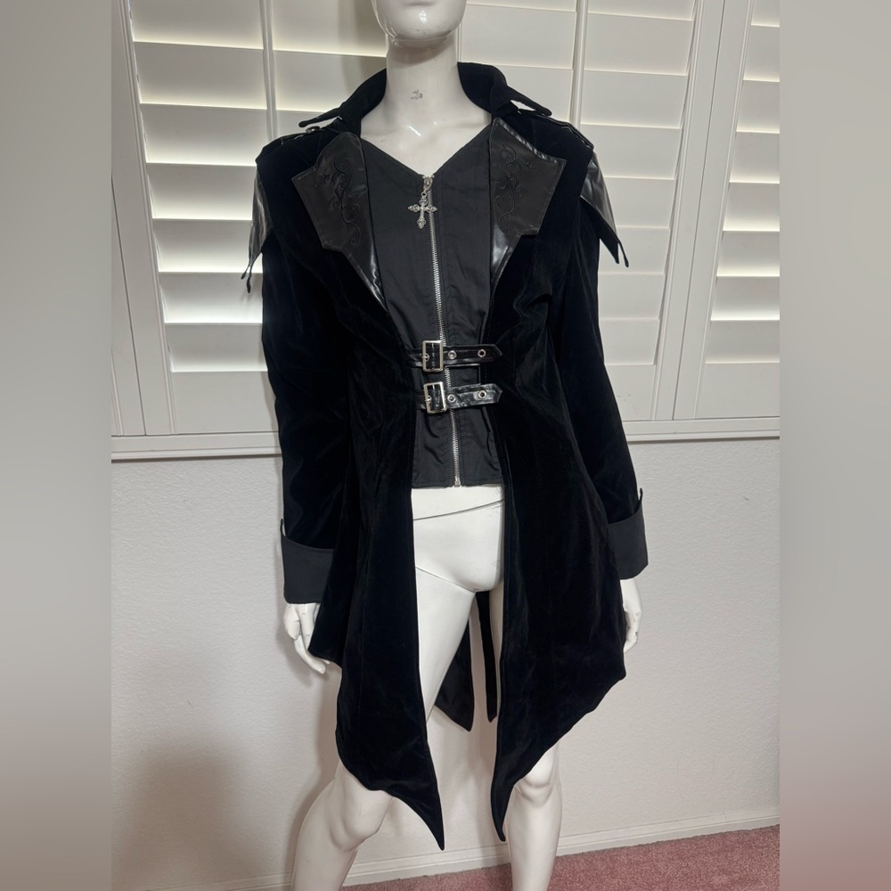 New black velvet hood jacket coat tails goth gothic Victorian Renaissance costum